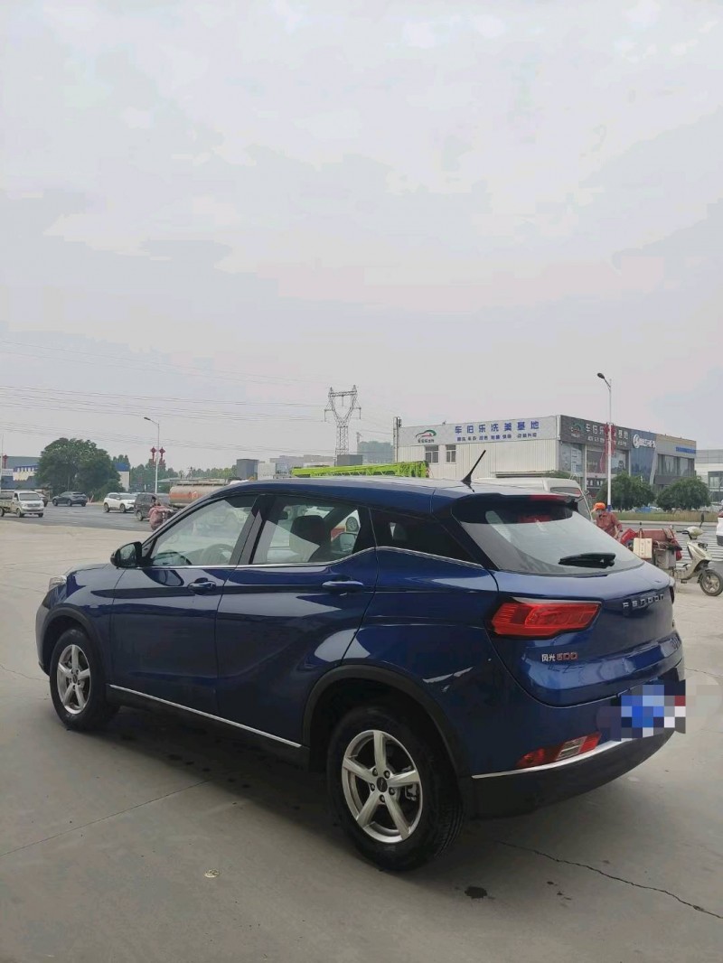 保定22年东风风光7