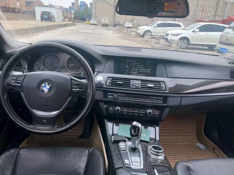 济南12年宝马5系8