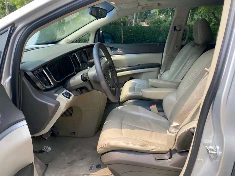 深圳11年别克GL85