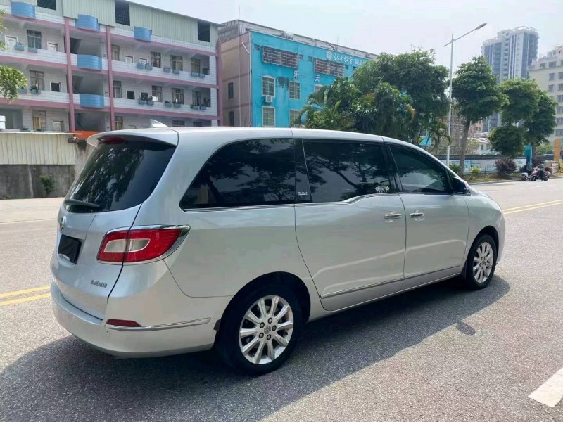 深圳11年别克GL87