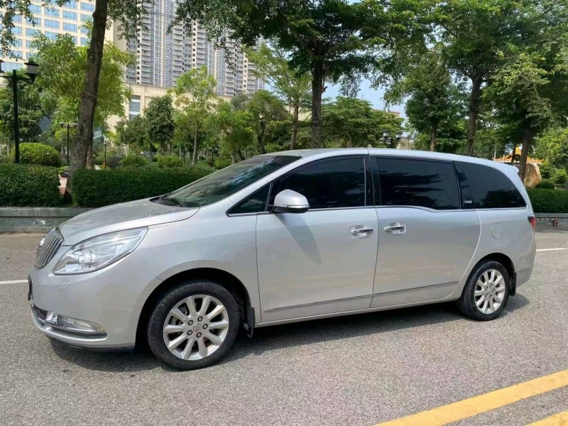 深圳11年别克GL89