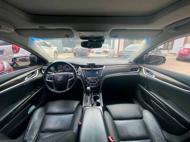 保定13年凯迪拉克XTS4