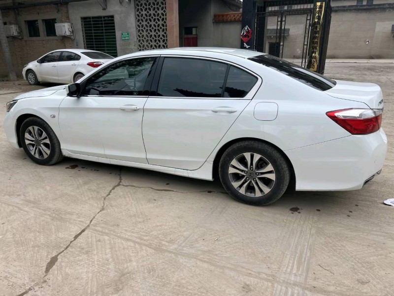 保定15年本田雅阁5