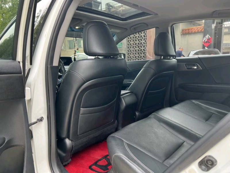 保定15年本田雅阁8