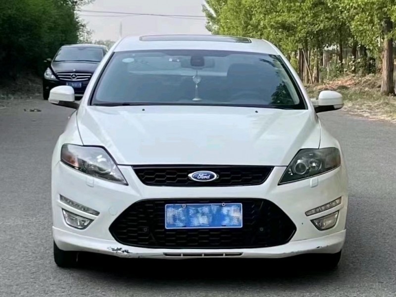 青岛12年福特蒙迪欧-致胜1