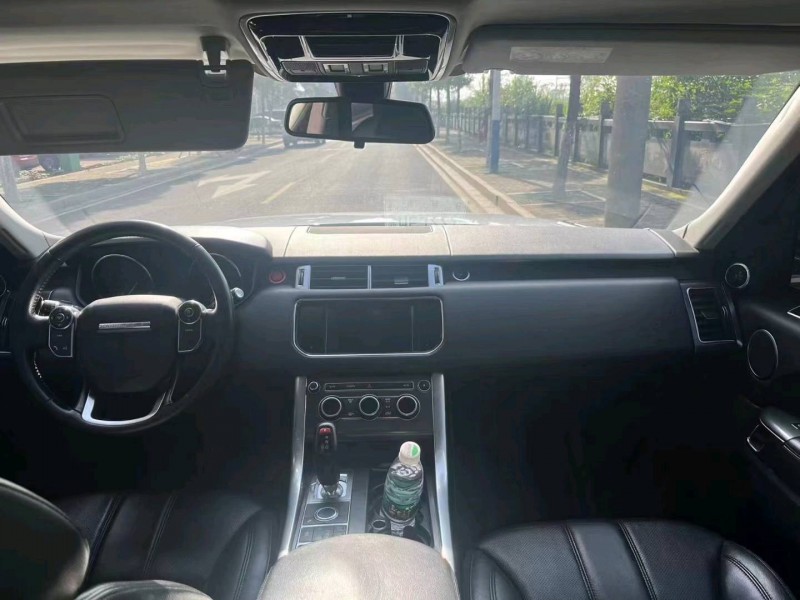 深圳16年路虎揽胜运动6