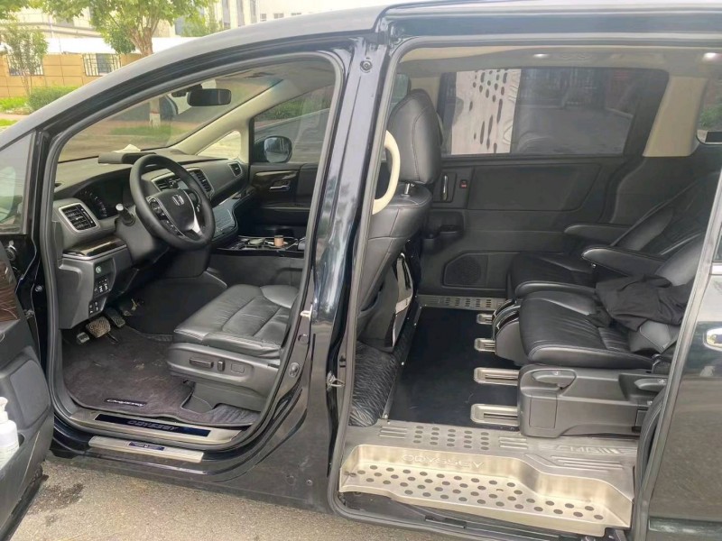 保定18年本田奥德赛3