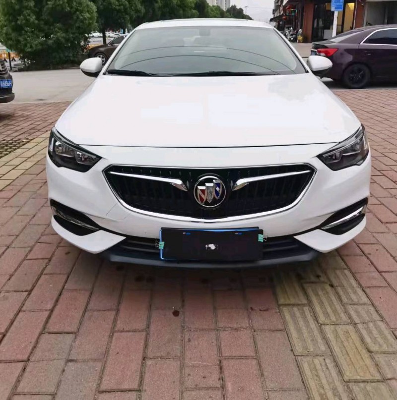 淮南19年别克君威1