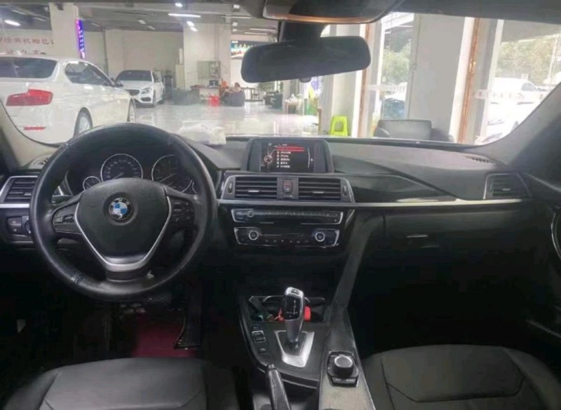 淮南18年宝马3系6