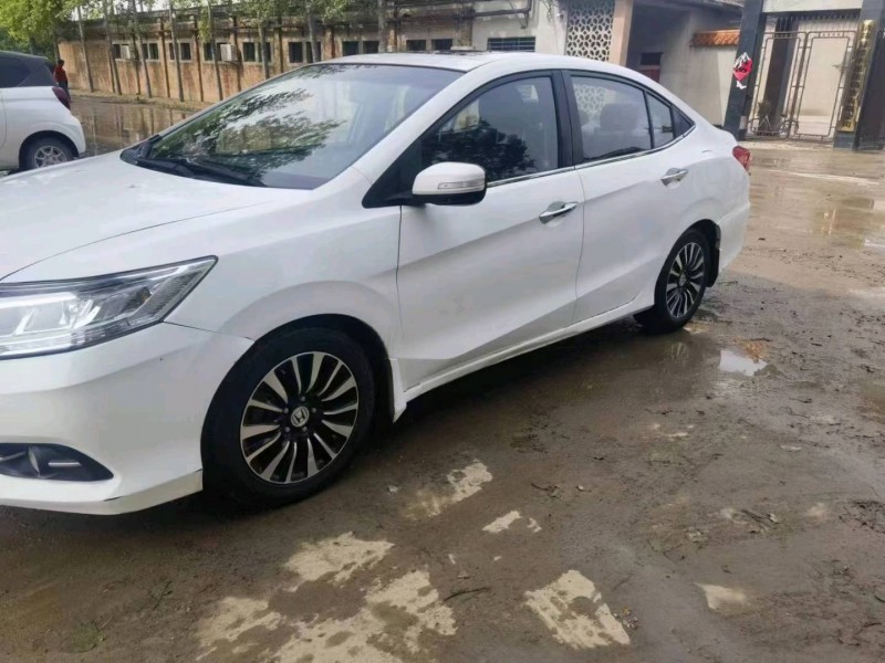 保定15年本田凌派3