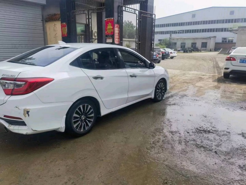 保定15年本田凌派8