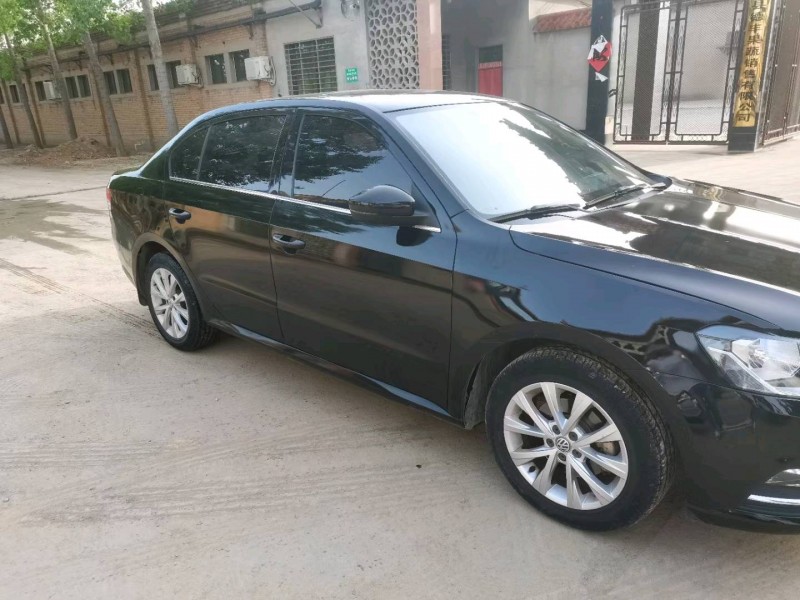 保定16年大众朗逸3