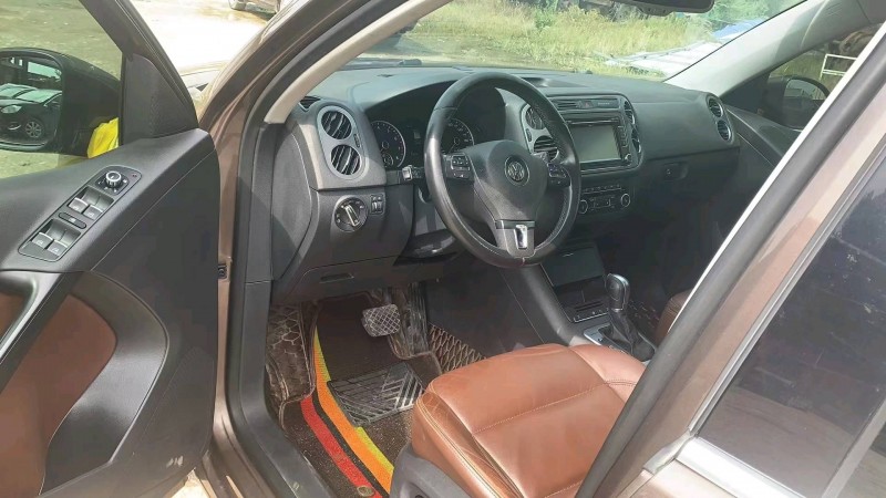 保定15年大众途威6