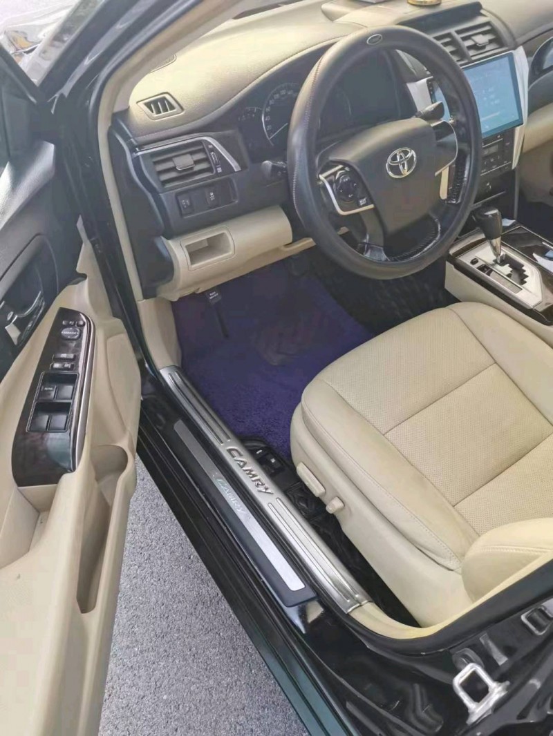 淮南16年丰田凯美瑞5