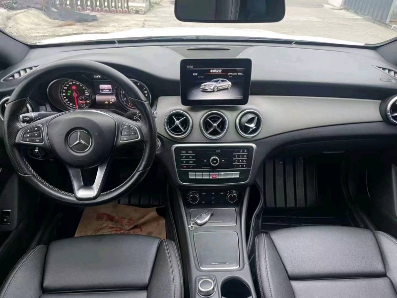 宜昌18年奔驰CLA6