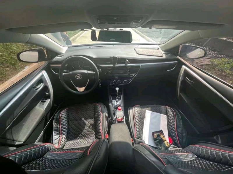 宜昌19年丰田卡罗拉9