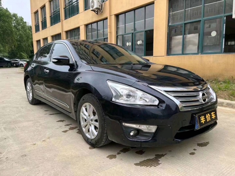 宜昌15年日产天籁3