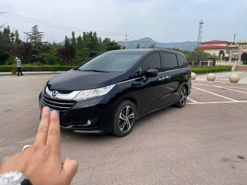 济南17年本田奥德赛2