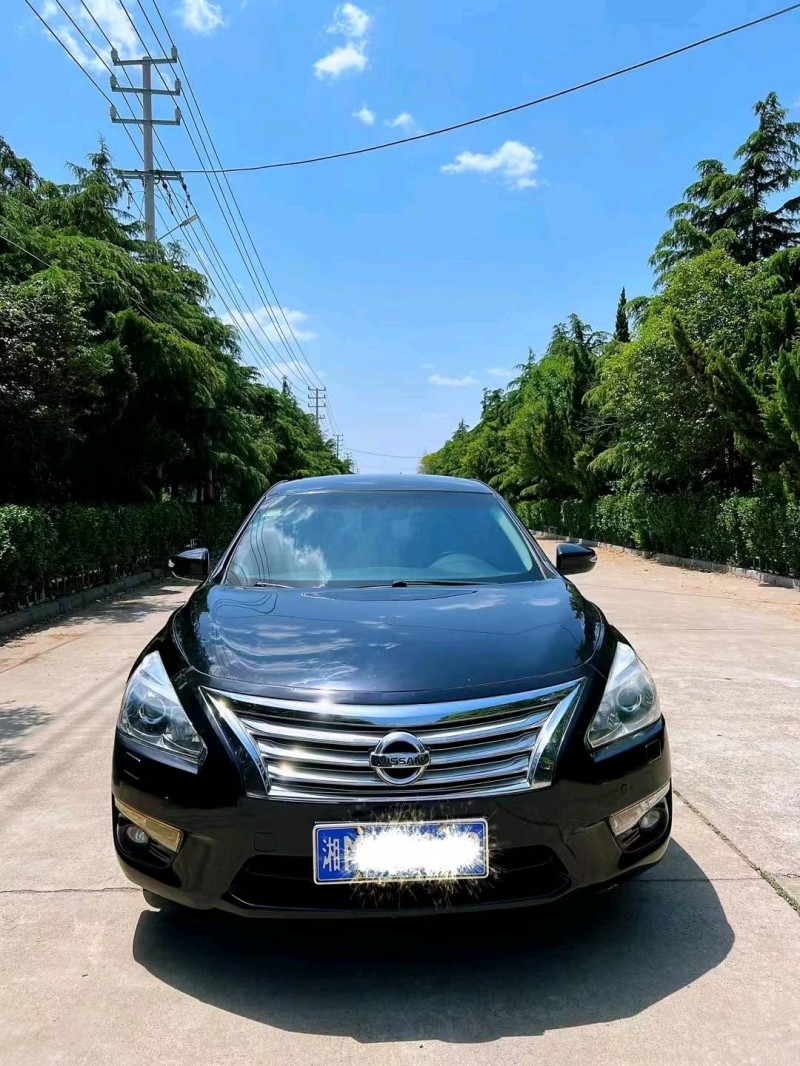 东营13年日产天籁1