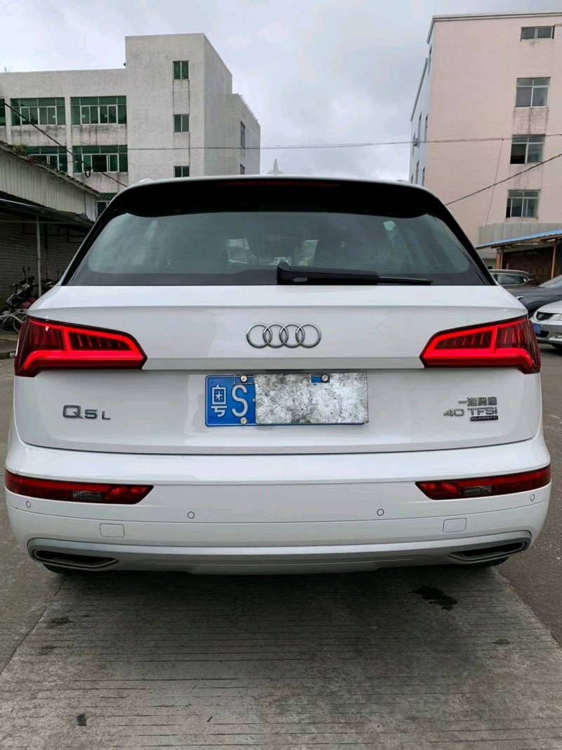 中山19年奥迪Q59