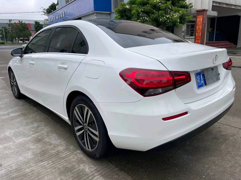 中山21年奔驰A5