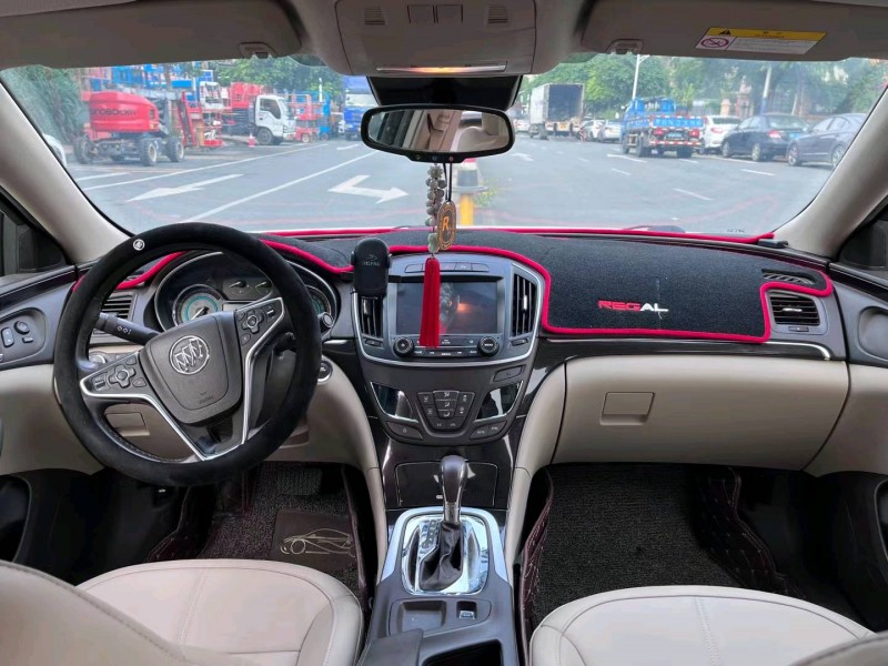 深圳14年别克君威5