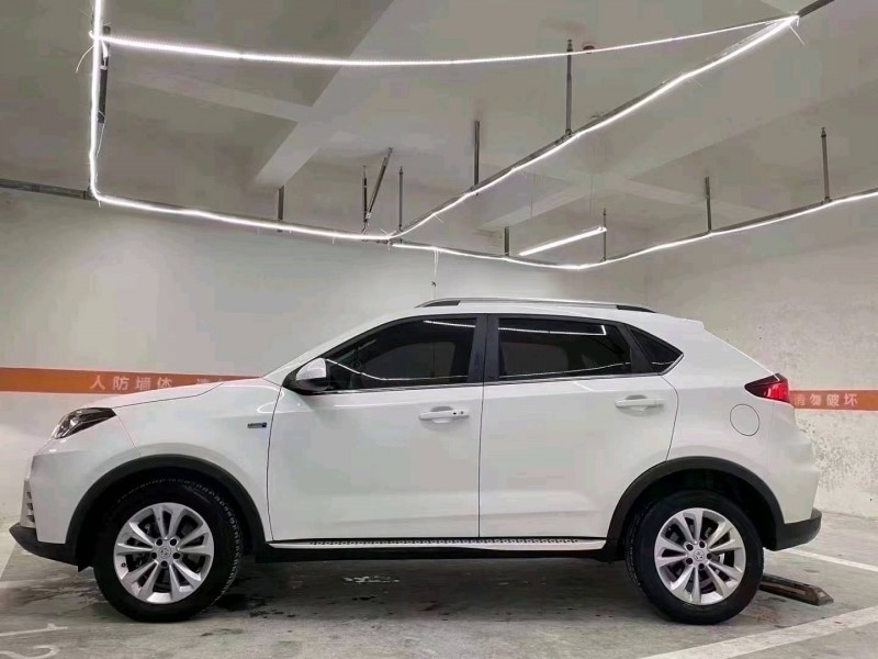 成都19年名爵锐腾2