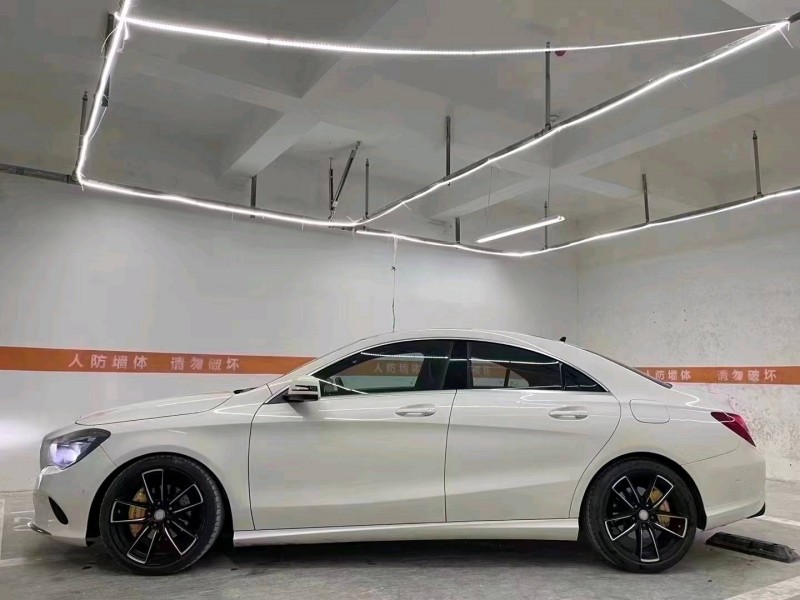 成都17年奔驰CLA3