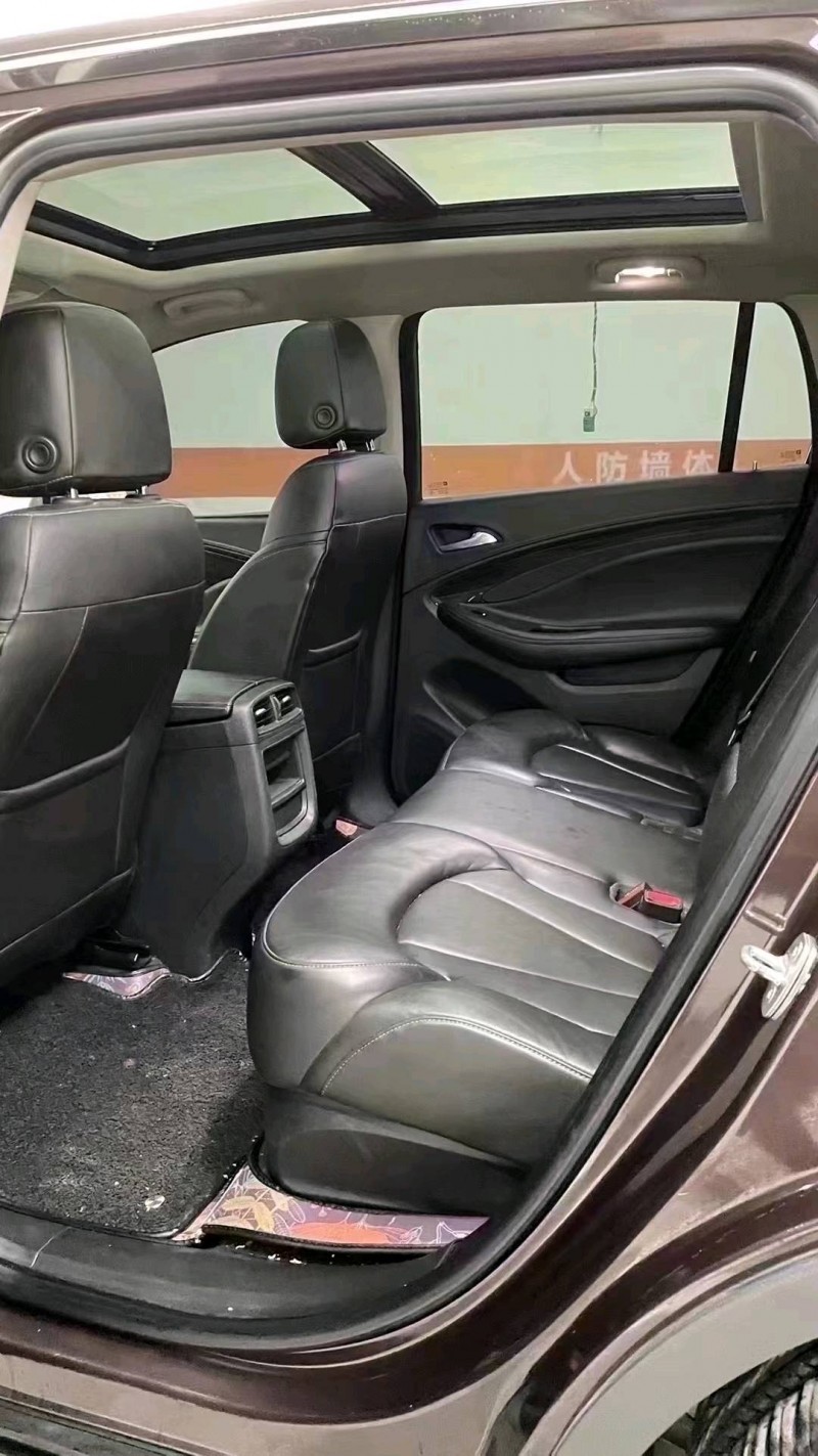 成都19年别克昂科威7