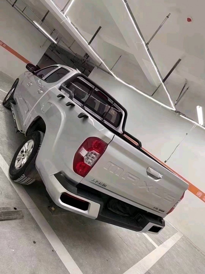 成都17年大通T604