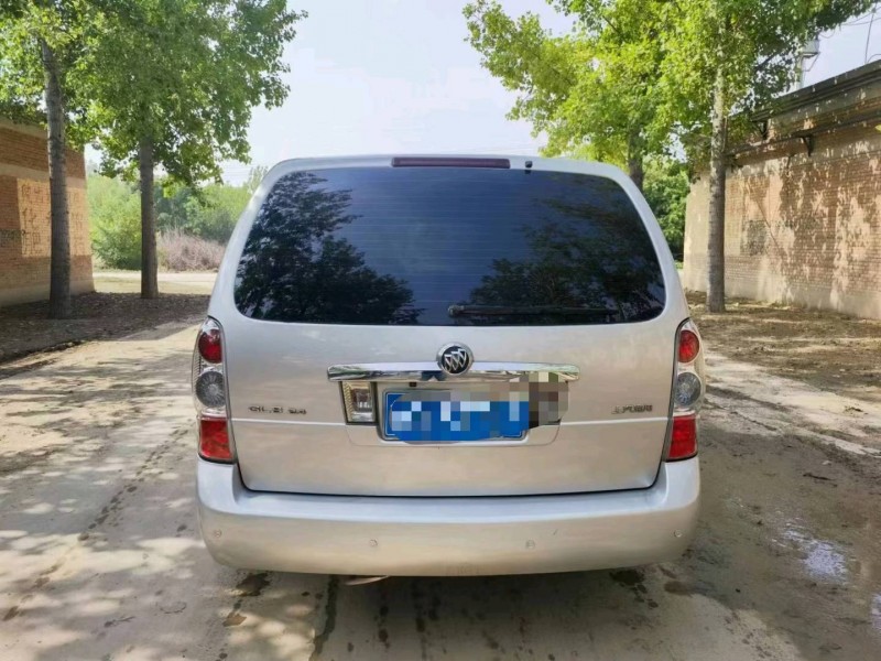 保定16年别克GL89