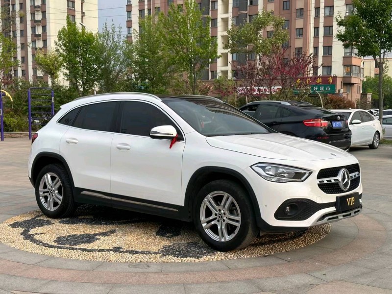 青岛21年奔驰GLA3