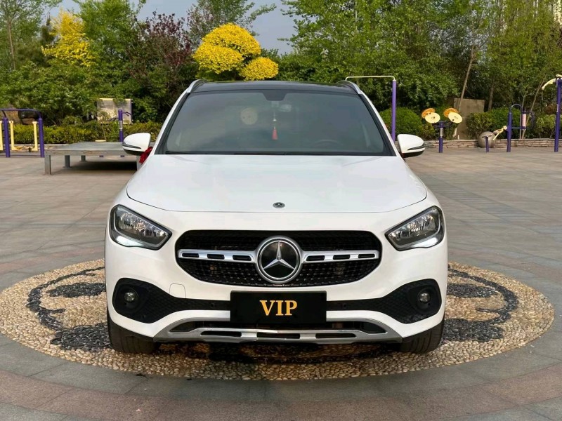 青岛21年奔驰GLA1