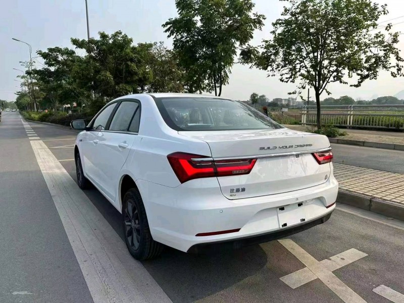 枣庄23年比亚迪秦8