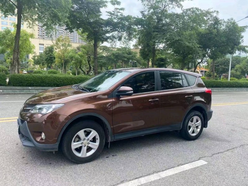 珠海14年丰田RAV4荣放9