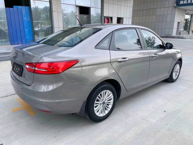 枣庄16年福特福睿斯6