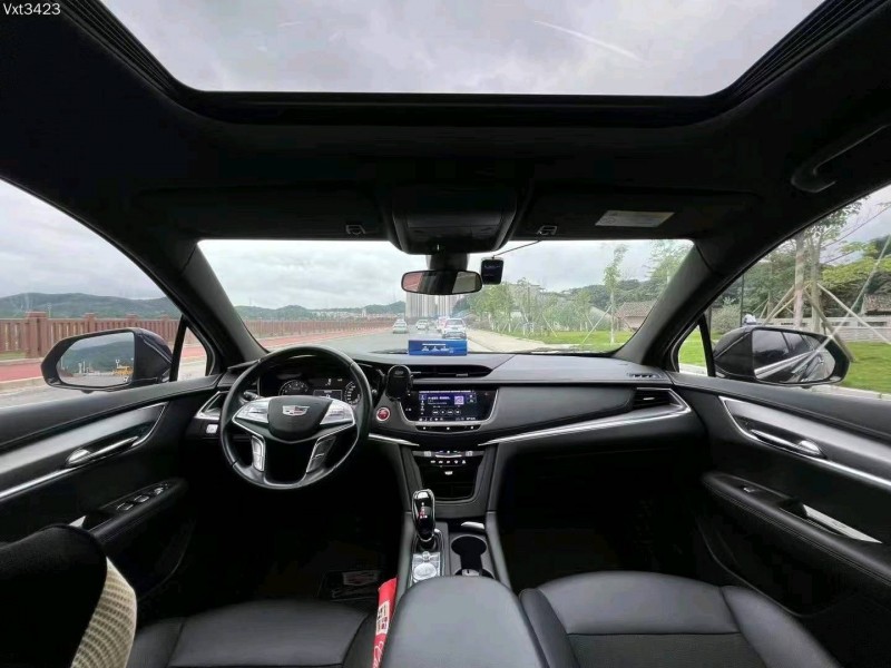 珠海20年凯迪拉克XT56