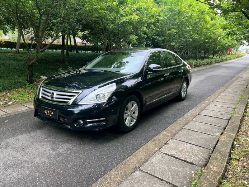 嘉兴12年日产天籁4