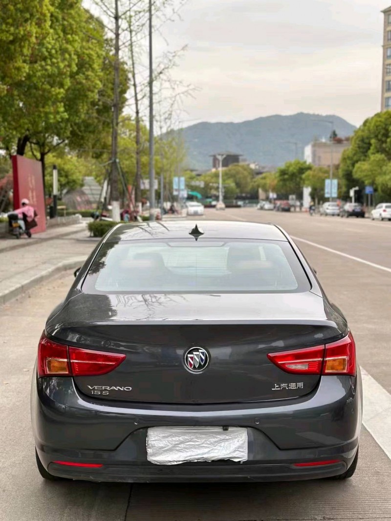 嘉兴18年别克威朗9