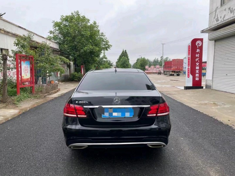 东营16年奔驰E4