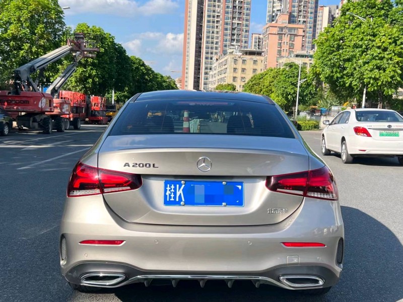 广州19年奔驰A9
