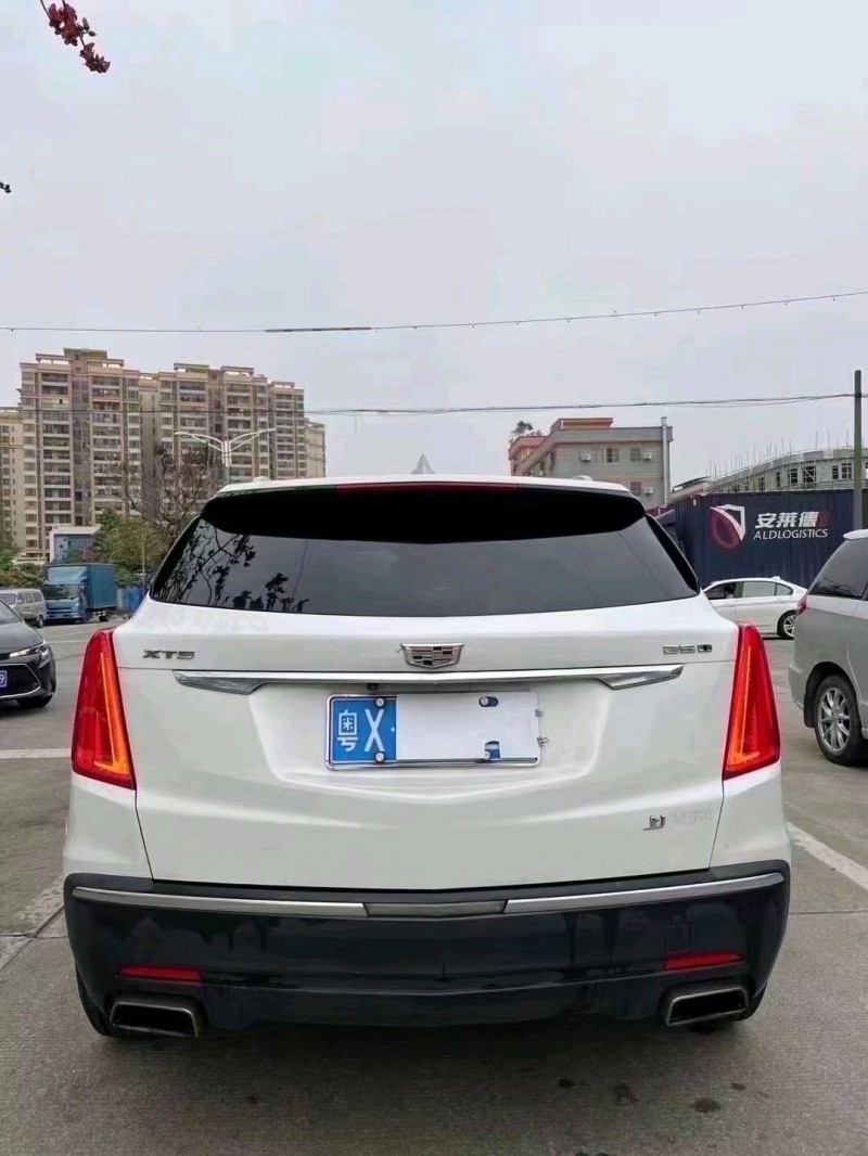 广州17年凯迪拉克XT58