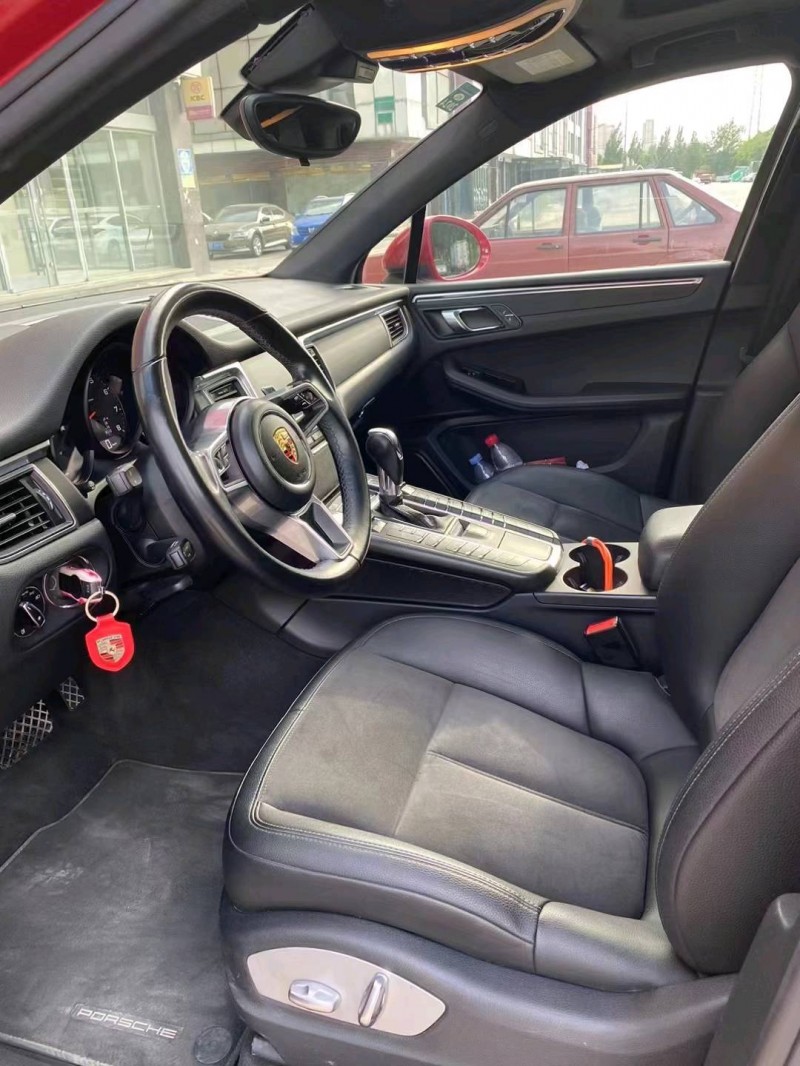 枣庄18年保时捷Macan9