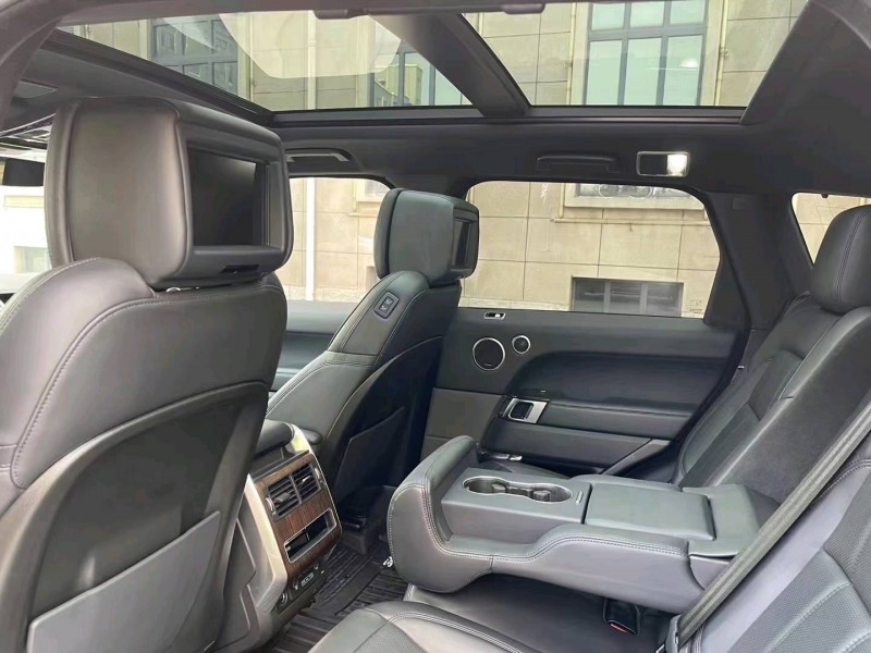 东营19年路虎揽胜7