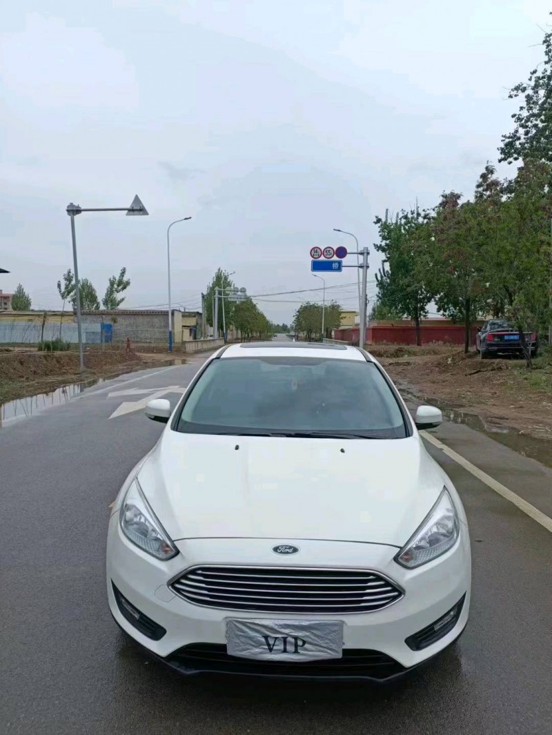 邢台18年福特福睿斯1