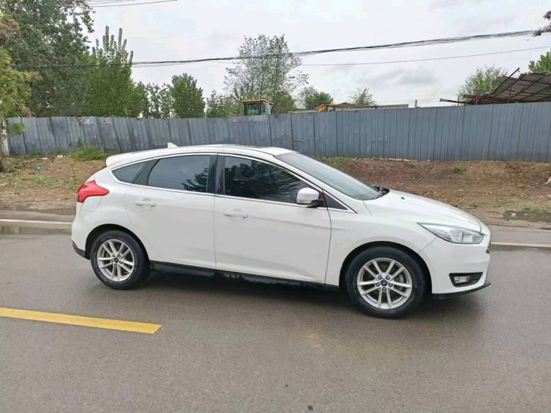 邢台18年福特福睿斯3