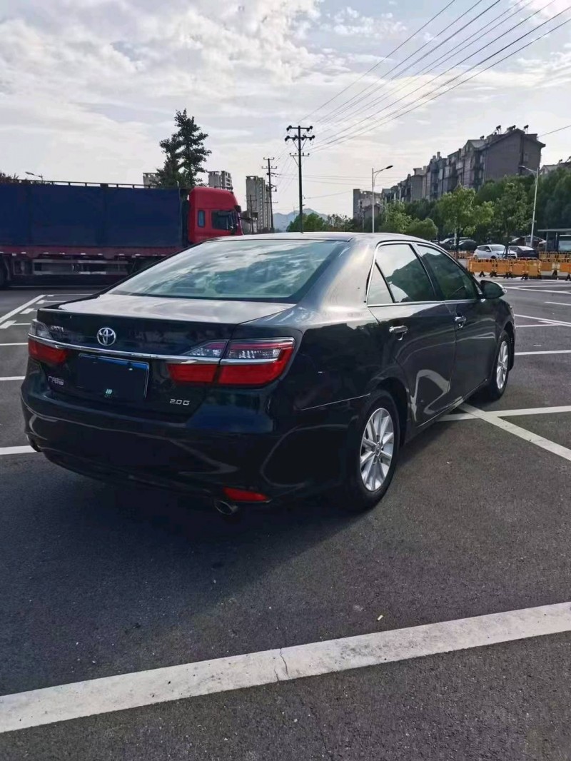 淮南16年丰田凯美瑞6