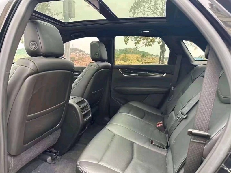 嘉兴19年凯迪拉克XT54