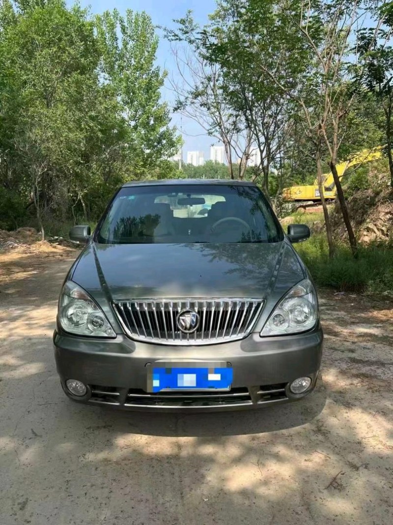 枣庄13年别克GL81