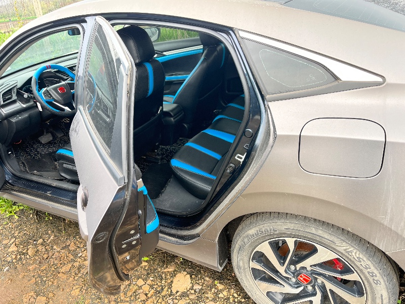 武汉18年本田思域6